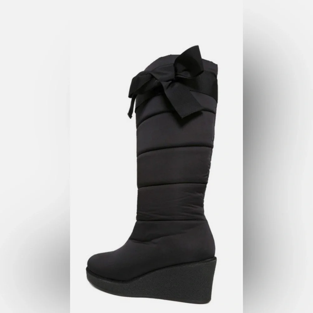 Kate Spade New York woman's Cagney black Quilted Wedge Heel snow boots
